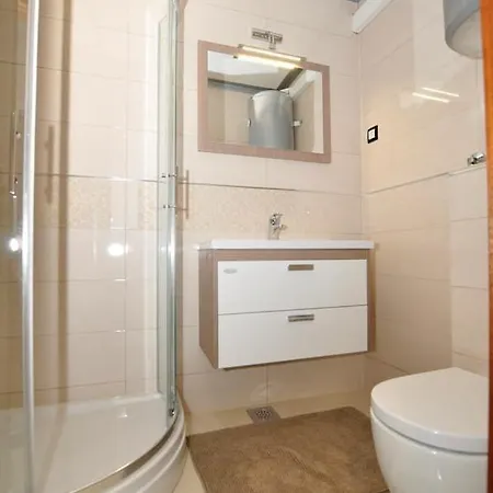Gabi Apartment *