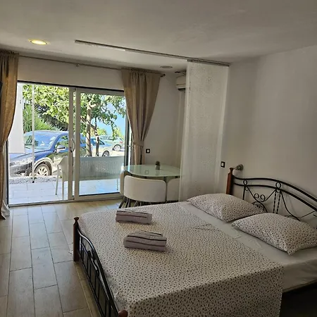 Gabi Apartment *