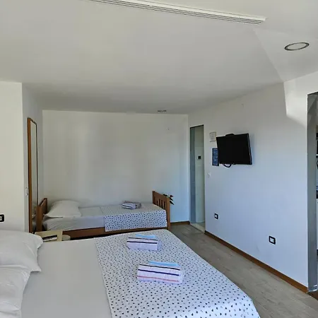 Gabi Apartment *